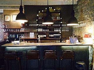 O6 Conceptstore Bar a Vins