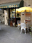 Den's Café