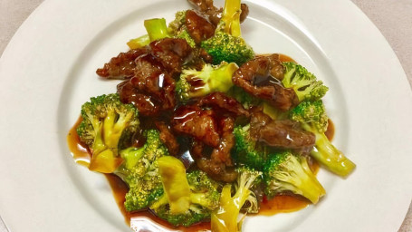 C6. Chicken Or Beef With Broccoli