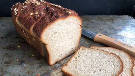 Oatmeal Buttermilk (1.5 Lb Sliced)