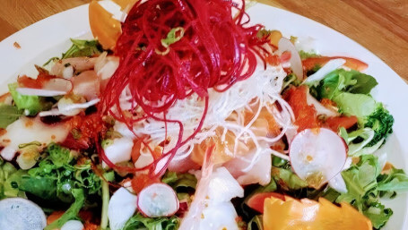 Michi Sashimi Salad