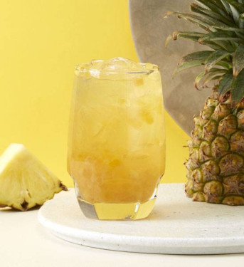 Fèng Lí Guǒ Lì Chá Pineapple Tea With Fresh Pulp