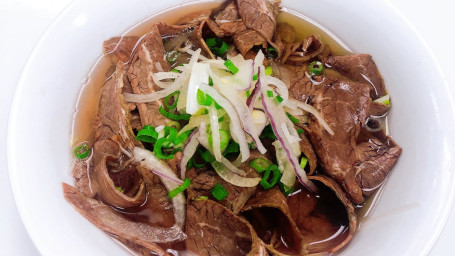 307. Well-Done Beef Rice Noodle Soup