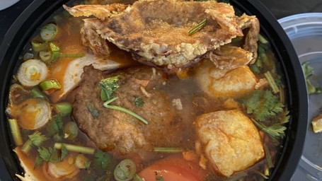 Crab Vermicelli Tomato Noodle Soup (With Soft Shell Crab)