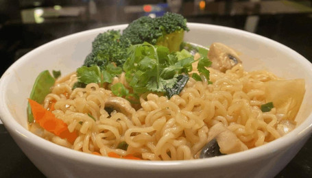Spicy Noodle Soup (No Meat)