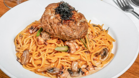 Masago De Creamy Spaghetti With Hamburger Steak