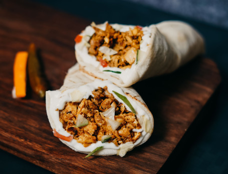 Kuboos Shawarma Rolls