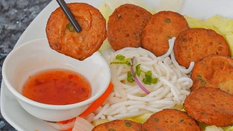 Thai Crispy Fish Cake Tài Shì Zhà Yú Bǐng