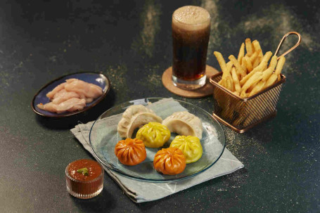 Momos Au Poulet À La Vapeur Toute Boisson Frites