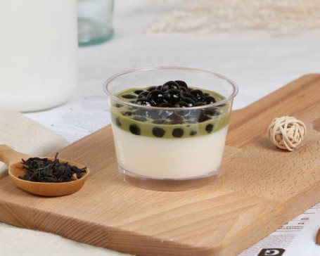 Xǔ Qìng Liáng Yǔ Zhì Zhēn Zhū Xiān Nǎi Lào Dān Bēi Panna Cotta With Pearl Matcha Single