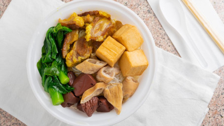 chē zǐ miàn Cart noodle in Soup (Two Toppings and up liǎng kuǎn pèi cài qǐ
