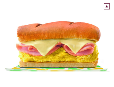 Sandwich Aux Œufs Et Au Fromage Avec Tranche De Poulet