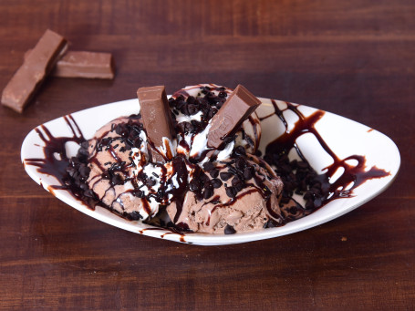 Kitkat Love Sundae