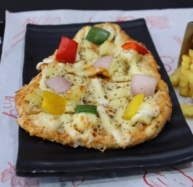 Pizza Panir Makhni