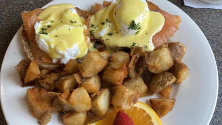 Rooster Benny (With Salmon)