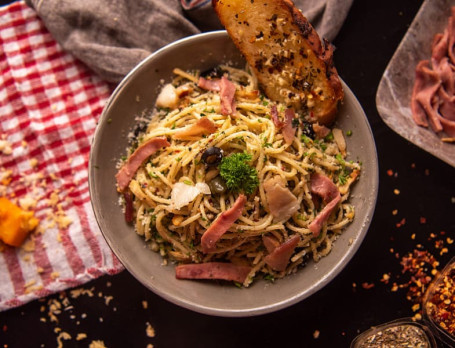 Bacon Ham Spaghetti Aglio Oglio