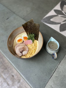 Pork Chashu 6-Min Deem Shio Ramen