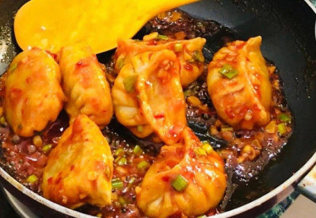 Chicken Pan Fried Momo (8 Pcs)