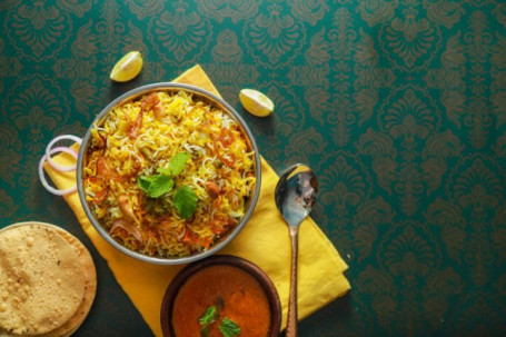 Awadhi Dum Veg Biryani (Pour 1)