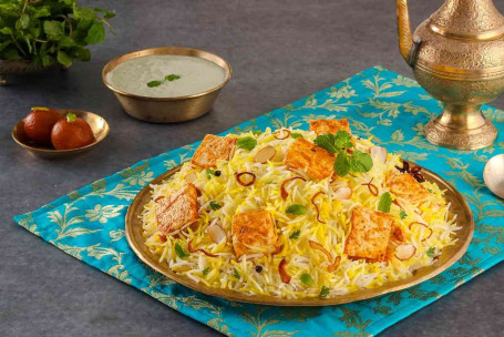 Zaikedaar Paneer Paneer Biryani Serves 2]