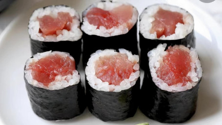 37. Tuna Maki