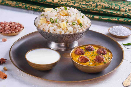 Sabudana Khichdi Avec Malai Kofta Curry Mini Thali