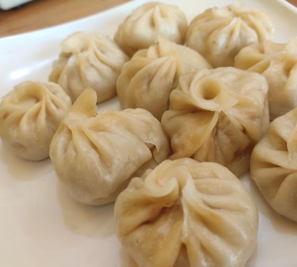 Momos Cuits À La Vapeur De Légumes [8 Pièces]