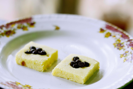 Butterscotch Sandesh (2 Pcs)