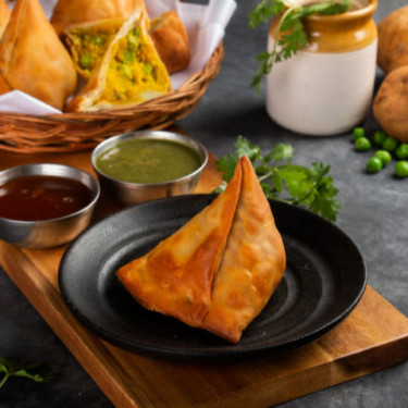 Punjabi Aloo Samosa Cuit Au Four