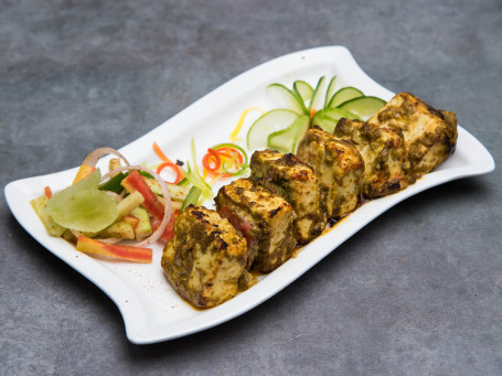 Fresh Pudina Paneer Tikka