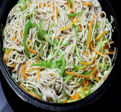 Veg Bawarchi Khana Special Hakka Noodles