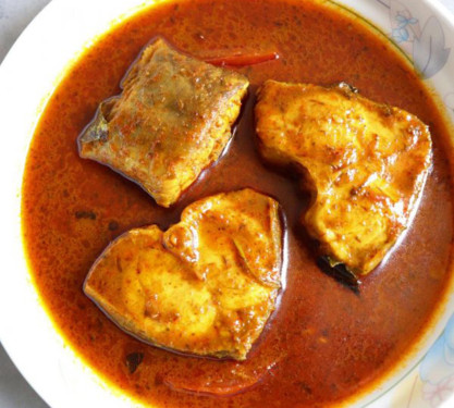 Fish Curry Pakoda Chicken
