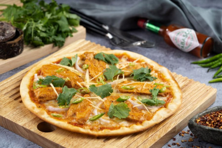 India Butter Chicken Pizza
