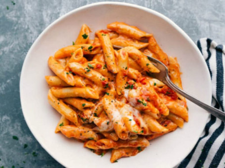 Creamy And Tangy Pink Sauce Pasta