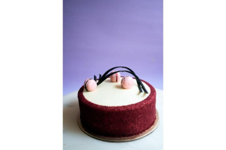 Red Velvet And Cream Cheese Cake (1 Lb)