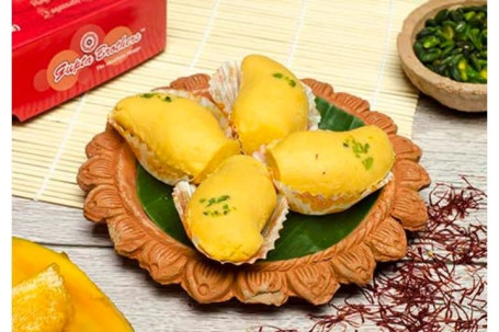 Mango Kada Pak Sandesh (2 Pcs)