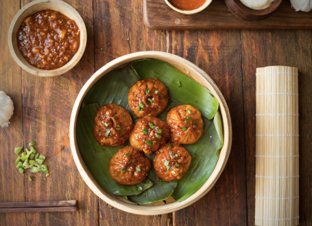 Veg Malaysian Momos [6 Pieces]