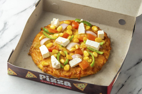 Deluxe Veg Treat Pizza