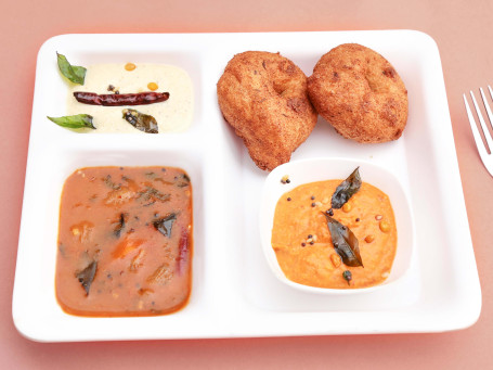 Vada Sambar Chutney