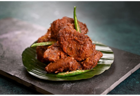 Kerala Style Deep Fried Mutton (Varathiyathu)