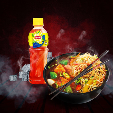 Veggie Hakka Noodles With Chilli Paneer With Lipton Ice Tea