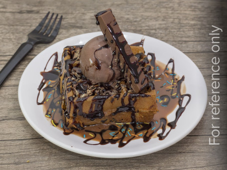 Crunchy Kit Kat Waffle