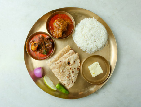 Mini Murgi R Mangshor Thali