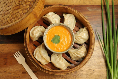 Bhutanese Chicken Dumplins-Steamed(6Pcs)