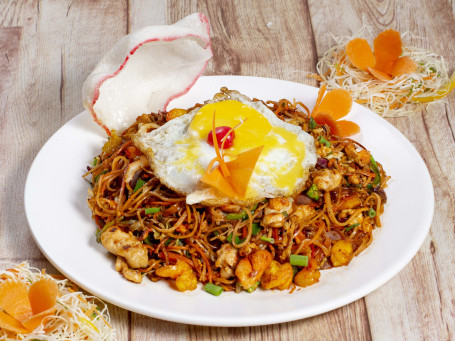 Ambrosia Special Hakka Chow Mein (Fried)