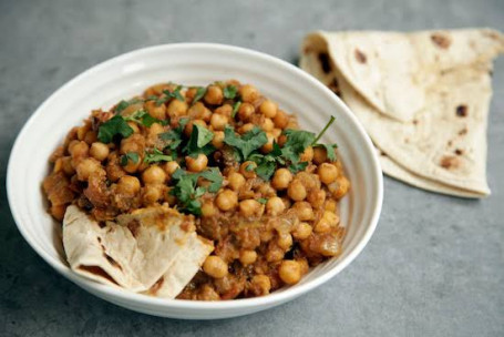 4Pc Roti+ Egg Chana Masala