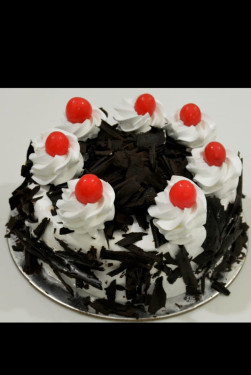Black Forest Cake (2 Pounds)