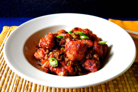 Chicken Manchurian (08 Pcs)