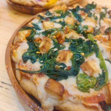 Spinach Tofu Pizza