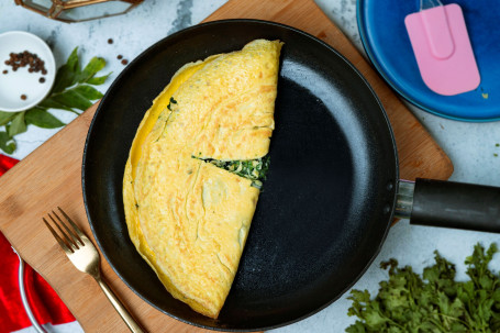 Spinach Cheese Omelette With 2 Pcs Toast